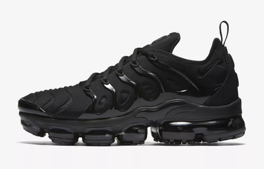 Nike Air Vapormax Triple Black