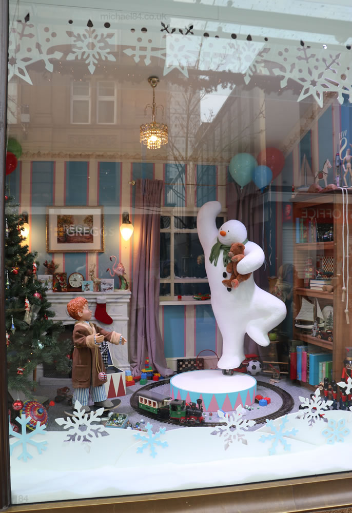 Fenwick Window 2018 - The Snowman - Scene 2 Dancing