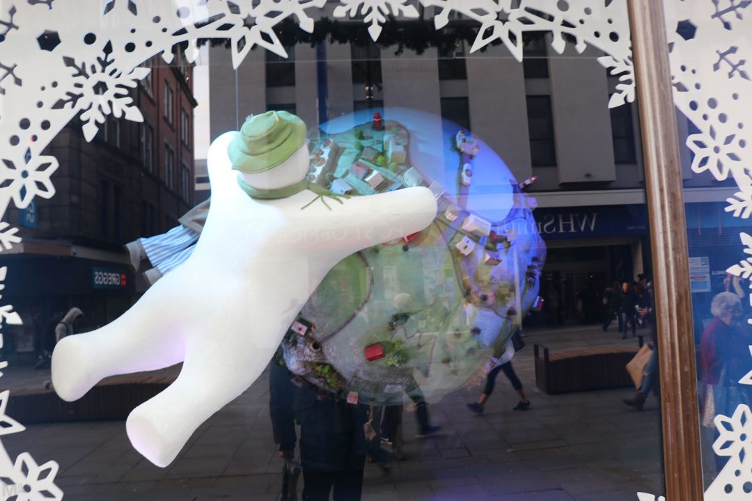 Fenwick Window 2018 - The Snowman - Scene 5 Flying