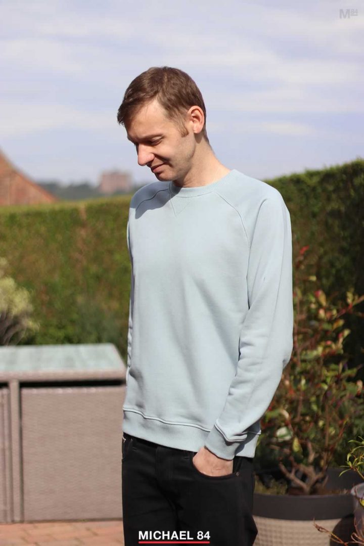 Sæt ud virkelighed Uden for How To Wear A Sweatshirt – A Men's Style Guide On What To Wear With A  Sweatshirt | Michael 84