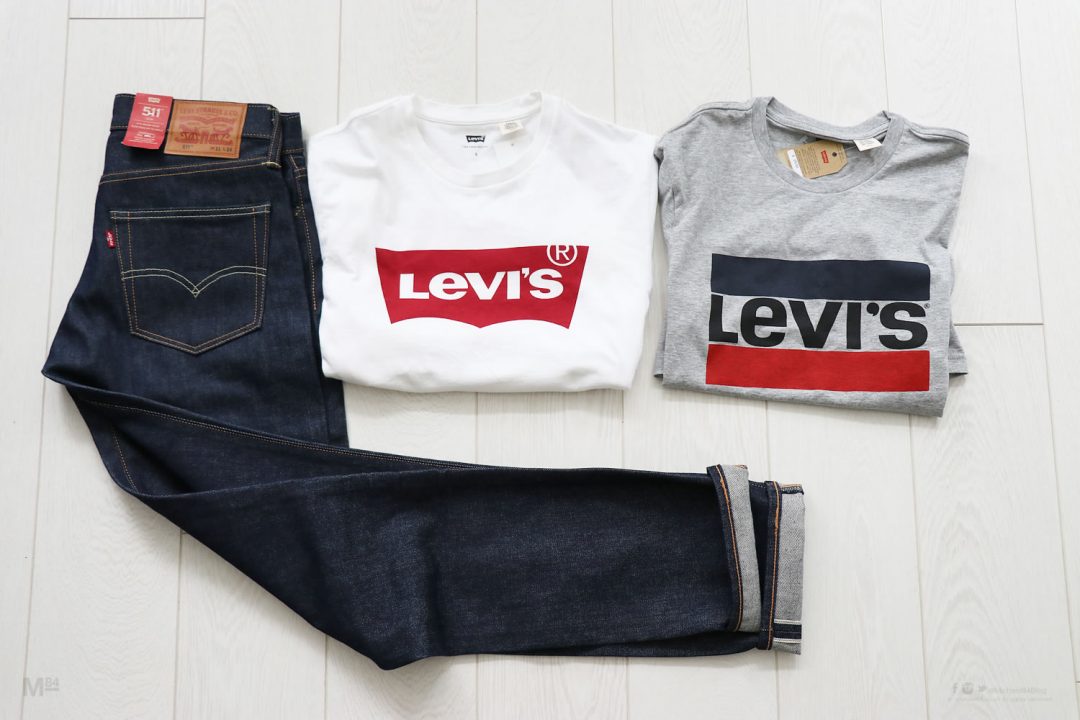 levis 501 ripped jeans