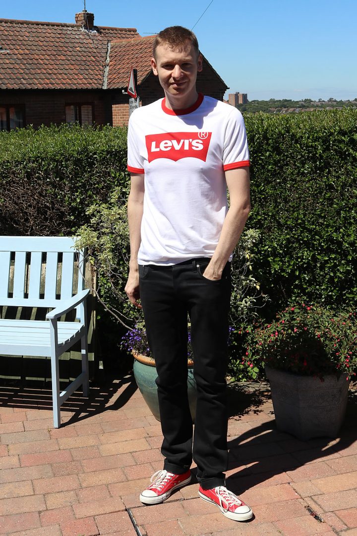 levi's red and white shirt