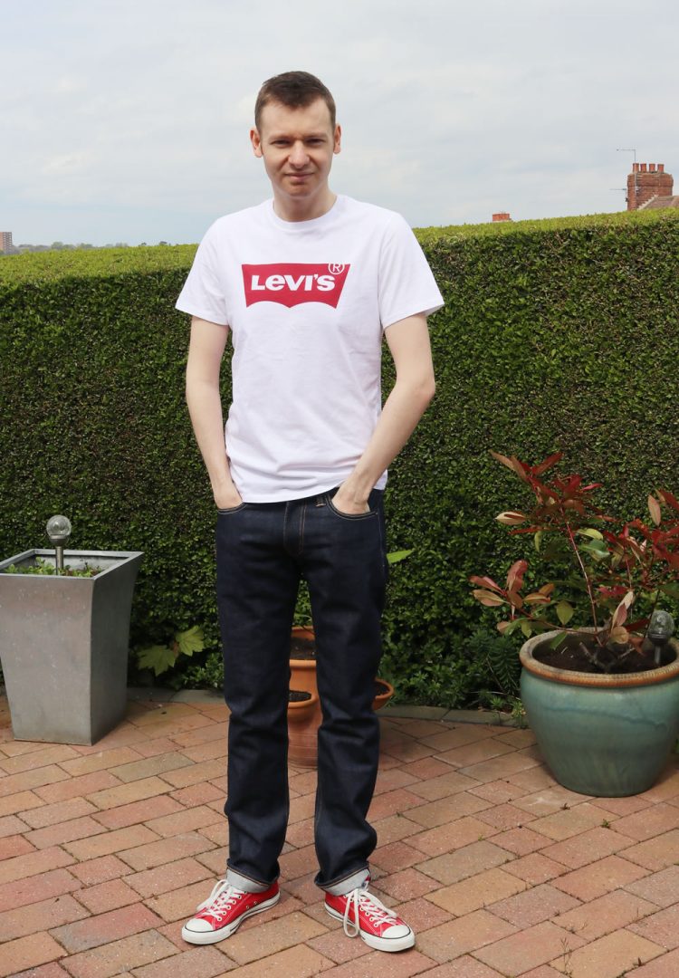 Outfit Of The Week - Levis Tee & Denim