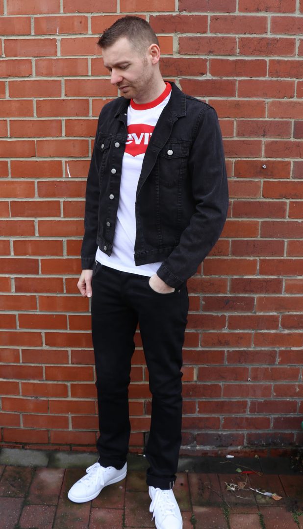 White Levi's Ringer, Black Denim Jacket, Black Jeans