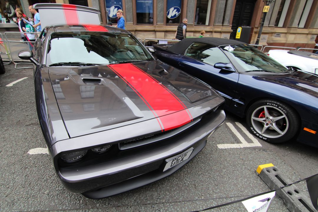 ne1-motor-show-2016-classic-cars-challenger