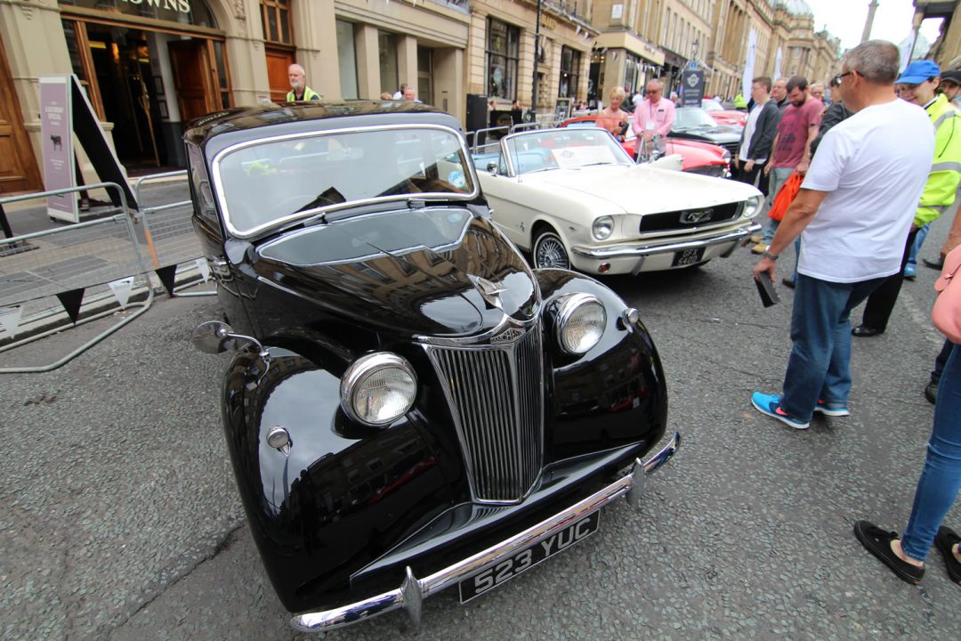 ne1-motor-show-2016-classic-cars-lanchester