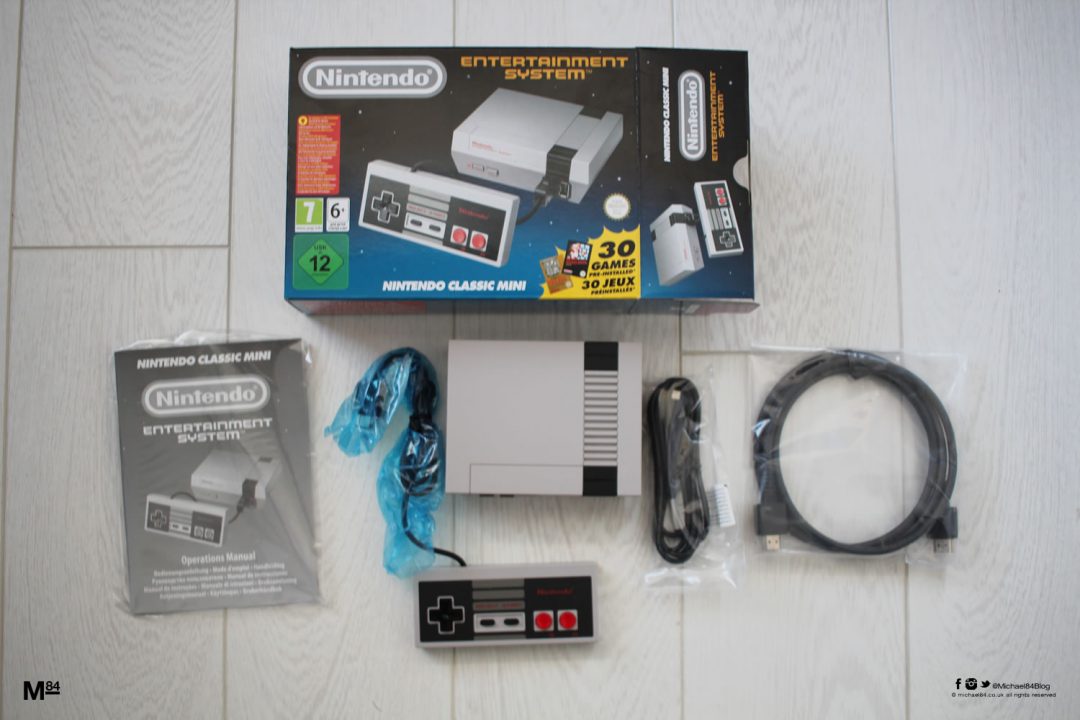 Nintendo Mini - Unboxing & Look At Classic Mini