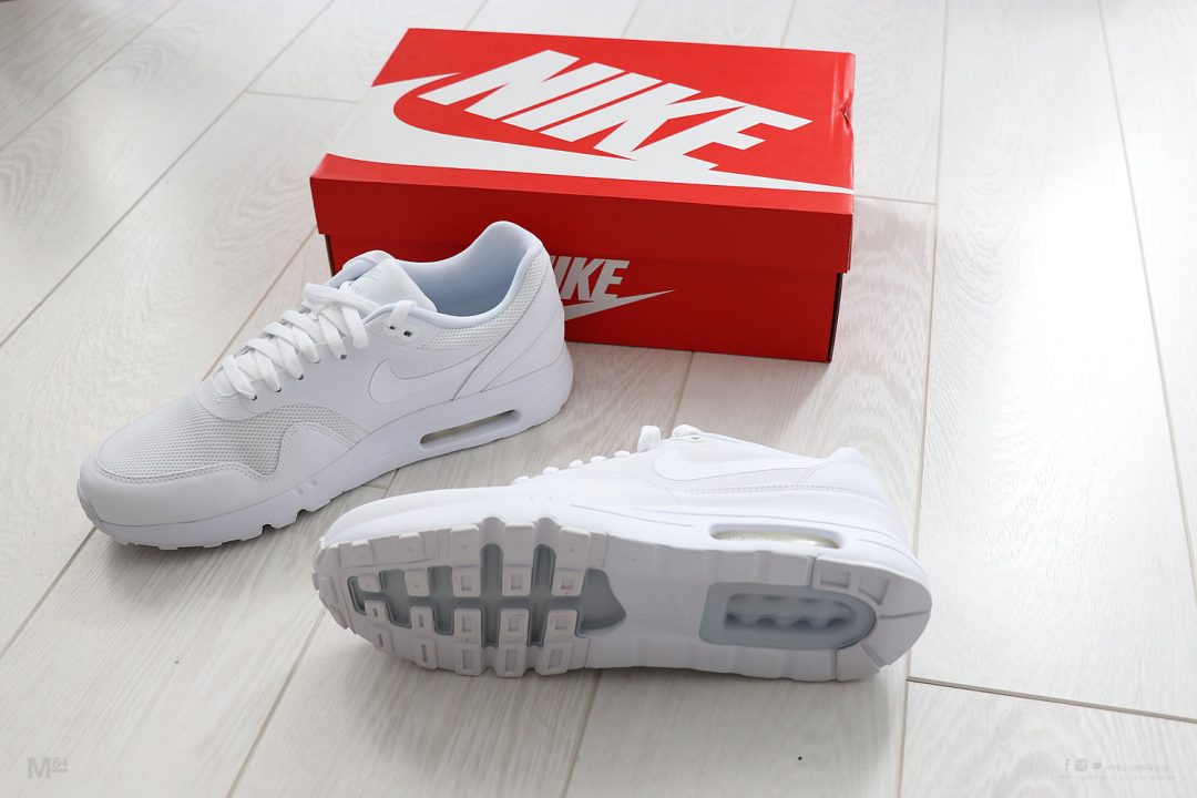 Air max trainers outlet white