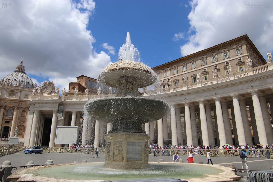 Fountain In St. Peter's Square