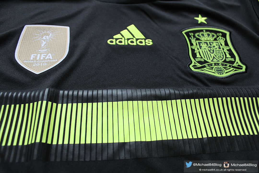 spain-2014-away-shirt-2