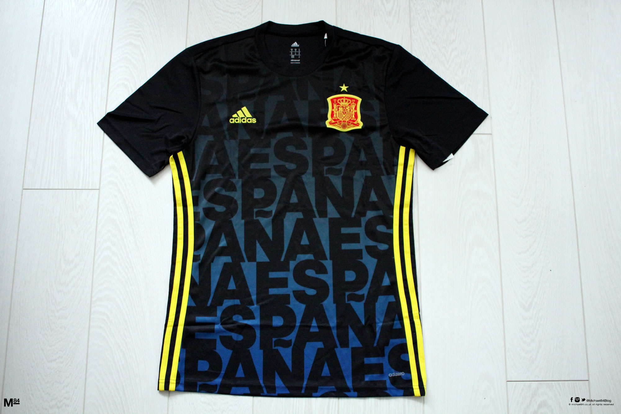 spain-training-shirt-2016-navy-3