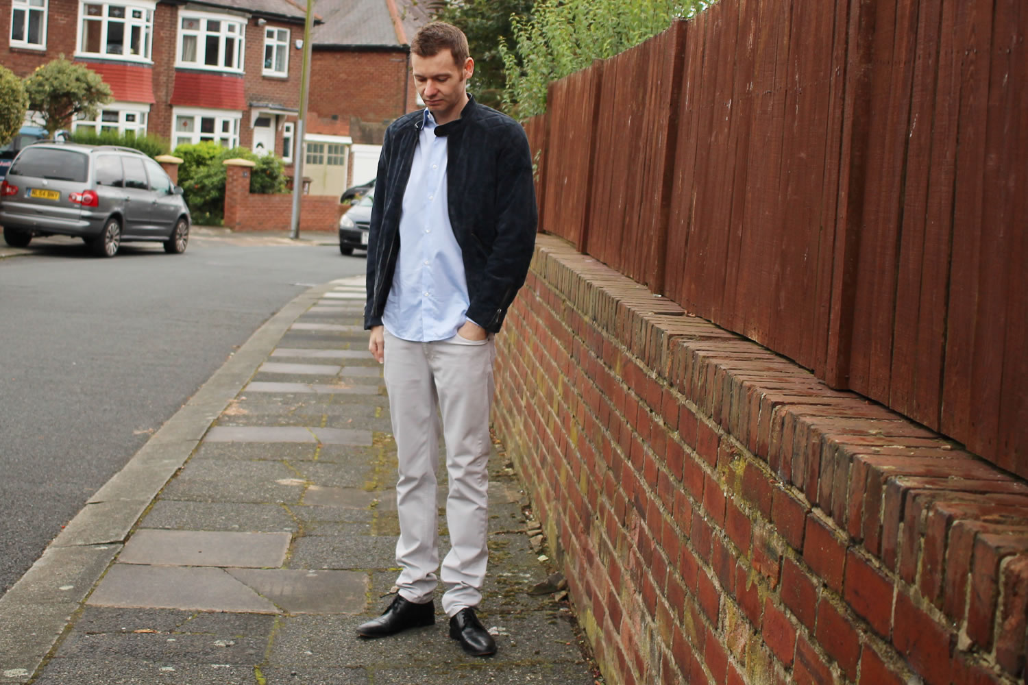 Daily Street Style - Light Blue Shirt & Suede | Michael 84