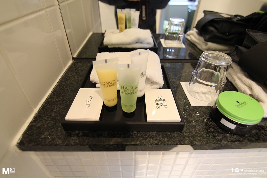 the-square-hotel-copenhagen-review-bathroom-2