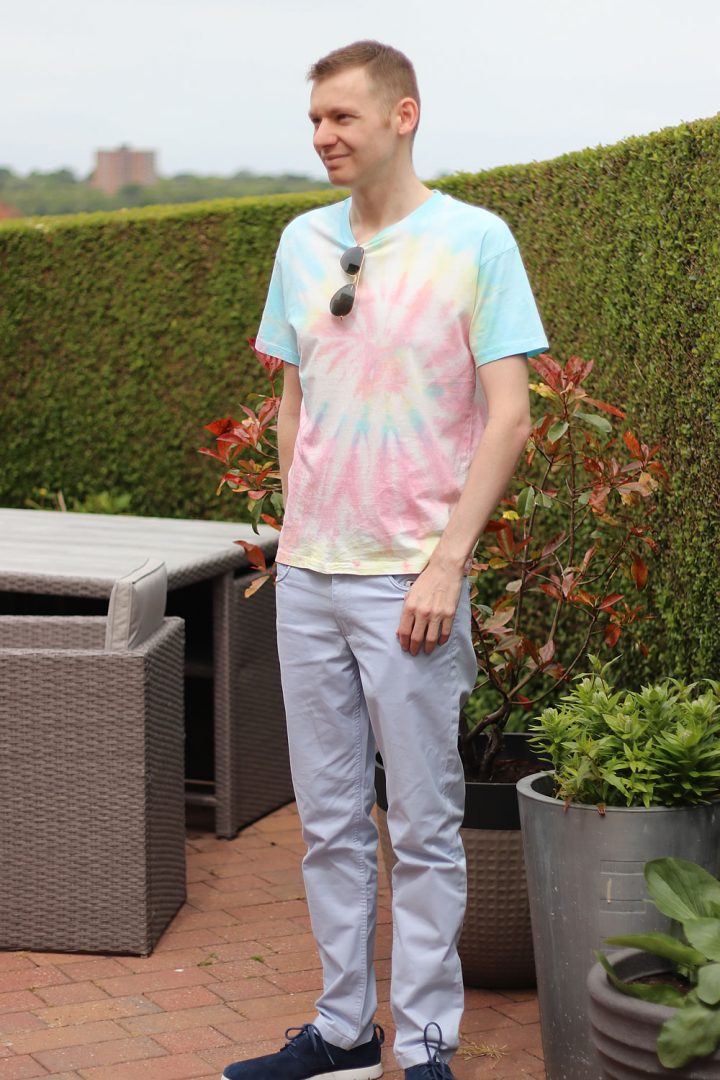 Tie dye sales shirt outfit