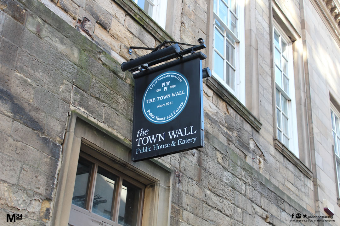 town-wall-bar-newcastle