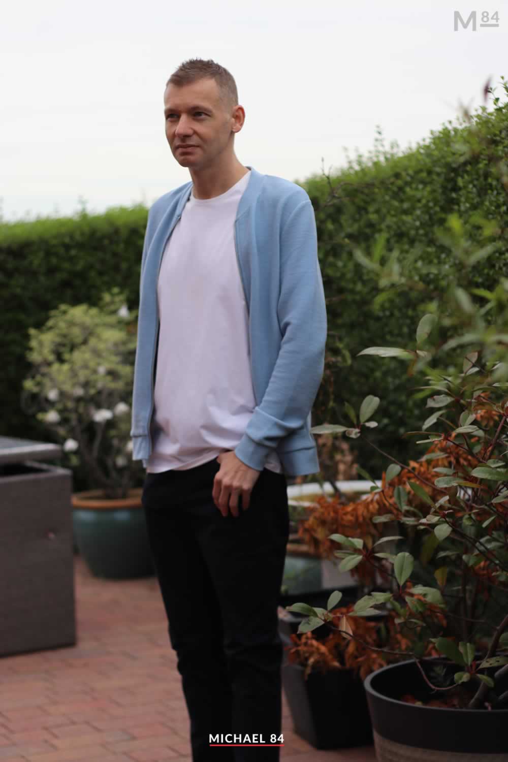 White T-Shirt, Blue Cardigan & Navy Chinos Outfit For Autumn | Michael 84