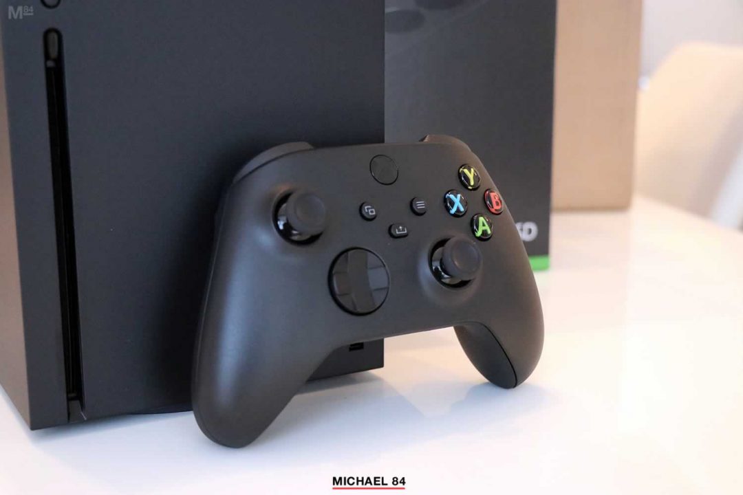 Xbox One X Unboxing
